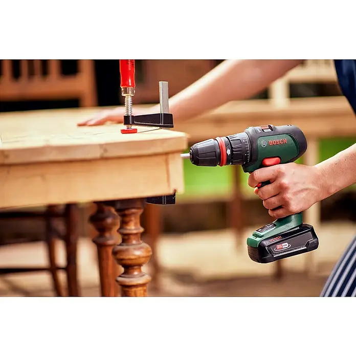 Bosch 18 V Power for All Akku-Schlagbohrschrauber AdvancedImpact 18 - 18 V, 2 Akkus, 2,5 Ah, Leerlaufdrehzahl: 0 U/min - 1.500 U/min - Anwendungsbeispiel