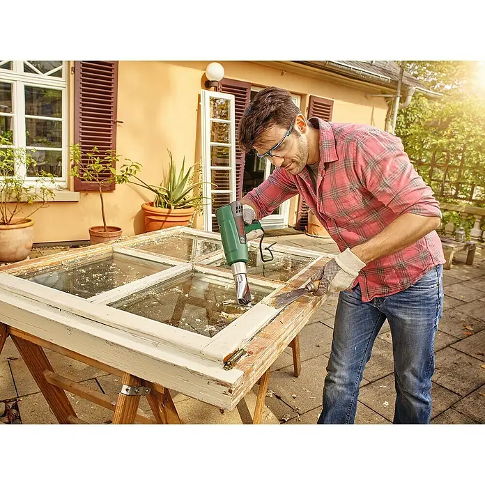 Bosch Heißluftgebläse EasyHeat 500 - 1.600 W, Temperaturbereich: 300 °C - 500 °C - Anwendungsbeispiel