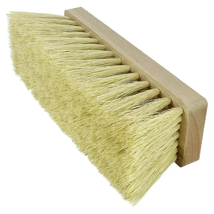 swingcolor SPEZIAL Teer- & Bitumenschrubber - Maße Kopf: 230 x 65 mm, Naturfaser, Material Fassung: Naturholz - Diagonale Ansicht