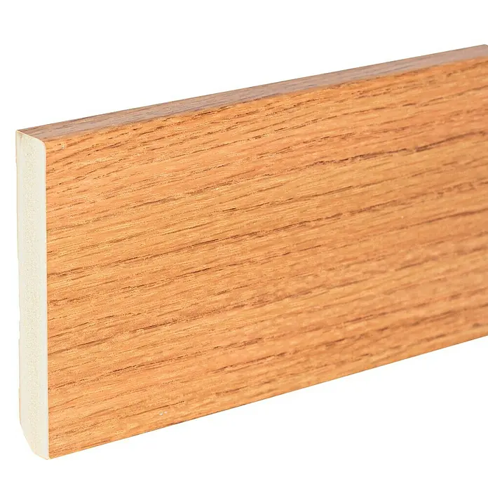 Rufete Zócalo WPC antihumedad - 2,24 m x 12 mm x 80 mm, Roble natural - Primer plano