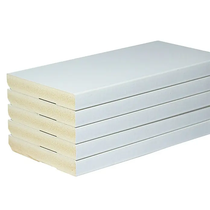 Rufete Pack de zócalo MDF - 2,25 m x 12 mm x 70 mm, 5 ud., Blanco - Primer plano