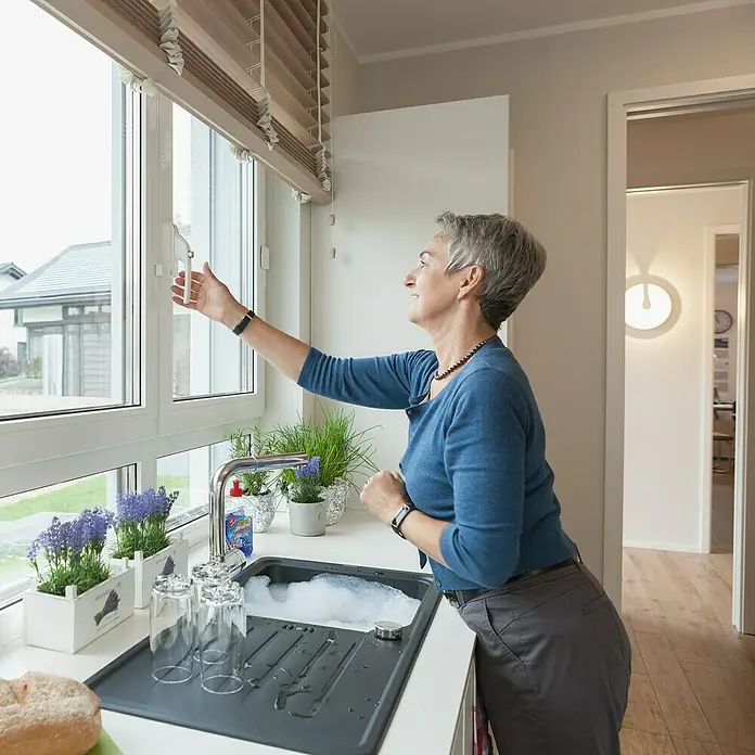 Abus Alarm-Fenstergriff FG 300A - DIN Anschlag: Universell einsetzbar, Weiß, Abschließbar - Stimmungsaufnahme