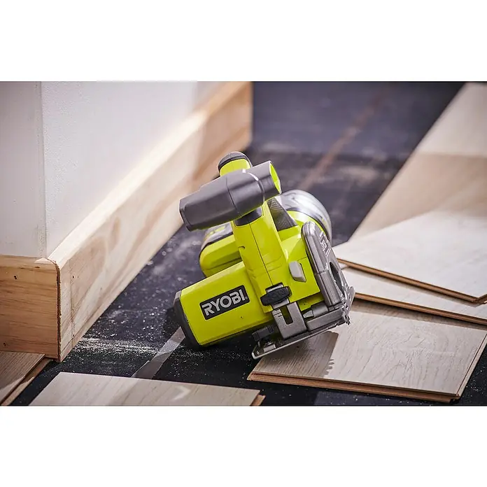Ryobi ONE+ Akku-Tauchsäge R18MMS-0 - 18 V, Ohne Akku, Leerlaufdrehzahl: 4.250 U/min - Stimmungsaufnahme