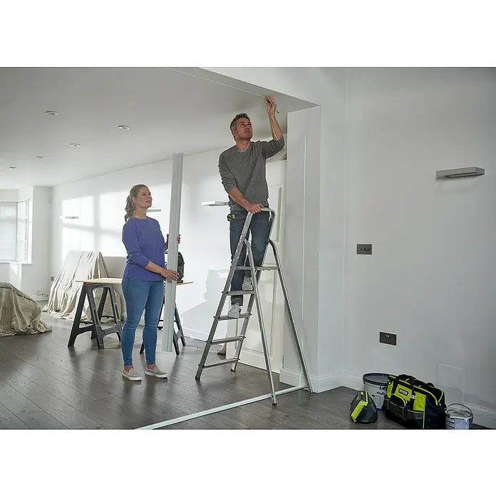 Ryobi ONE+ Kreuzlinienlaser 360° RB360GLL - Max. Arbeitsbereich: 25 m - Anwendungsbeispiel