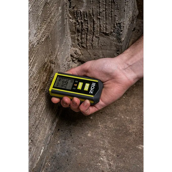 Ryobi Feuchtigkeitsmessgerät RBPINMM1 - Geeignet für: Baumaterialien/Holz - Anwendungsbeispiel