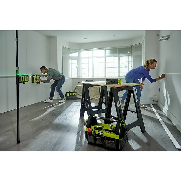 Ryobi ONE+ Kreuzlinienlaser 360° RB360GLL - Max. Arbeitsbereich: 25 m - Anwendungsbeispiel