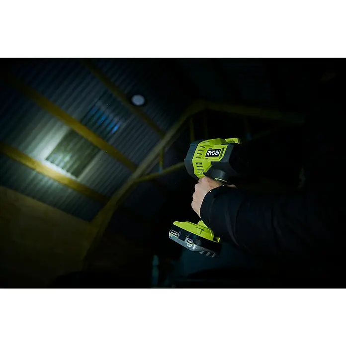 Ryobi ONE+ LED-Akkustrahler RLS18-0 - 18 V, Ohne Akku, 3.000 lm - Anwendungsbeispiel