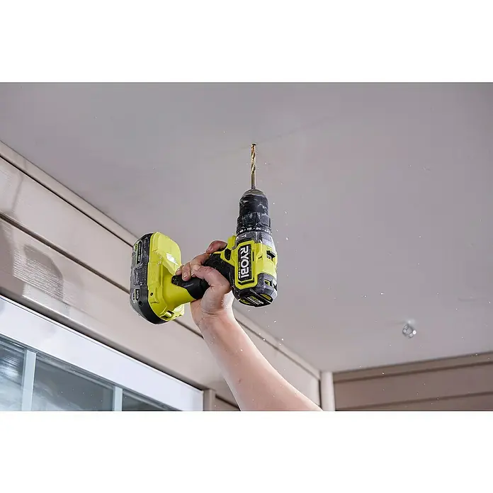Ryobi ONE+ Akku-Schlagbohrschrauber-Set RPD18C-320S - 18 V, 2 Ah, 2 Akkus, Leerlaufdrehzahl: 0 U/min - 1.700 U/min - Anwendungsbeispiel
