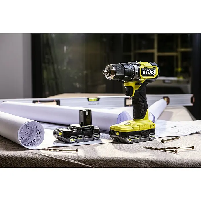 Ryobi ONE+ Akku-Schlagbohrschrauber-Set RPD18C-320S - 18 V, 2 Ah, 2 Akkus, Leerlaufdrehzahl: 0 U/min - 1.700 U/min - Stimmungsaufnahme