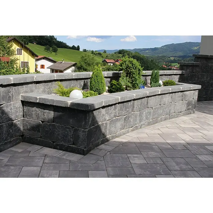 Seesteiner Mauerstein Quadro Antik - L x B x H: 36 x 18 x 12 cm, Beton, Anthrazit - Stimmungsaufnahme