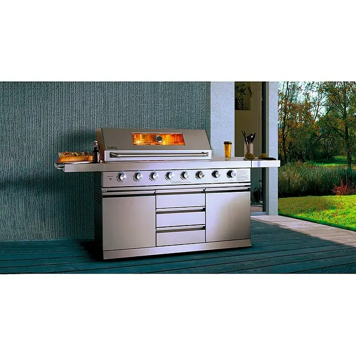 Buschbeck Outdoorküche Bristol - L x B x H: 214,8 x 64,5 x 119 cm, Edelstahl, Hauptgrillfläche: 96 x 45,5 cm, Anzahl Brenner: 8 - Stimmungsaufnahme