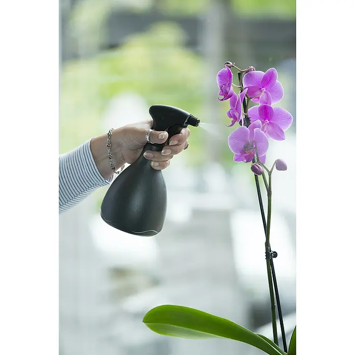 Nature Plantenspuit - Antraciet - Toepassingsvoorbeeld