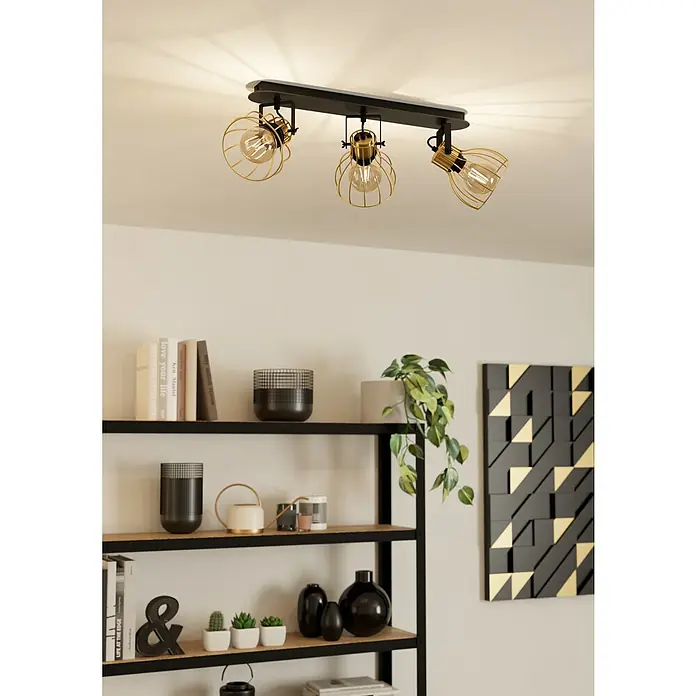 Eglo Sambatello Deckenstrahler - 120 W, L x B x H: 70 x 28 x 26 cm, Schwarz/Messing-gebürstet, E27, 3 Stk. - Stimmungsaufnahme
