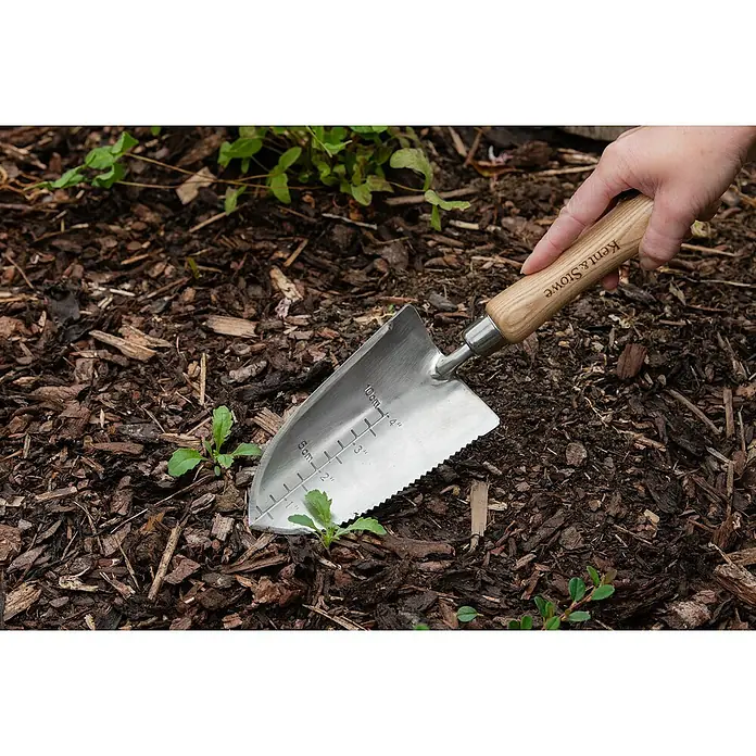 Kent & Stowe Blumenkelle - 32 cm - Anwendungsbeispiel