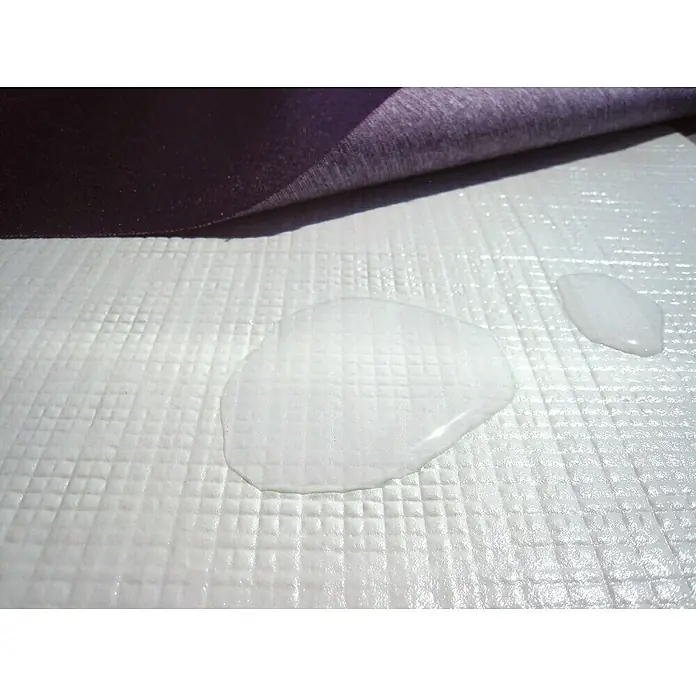 Mantel para mesa a metros Tex-Protex - Ancho: 140 cm, Transparente - Producto en uso