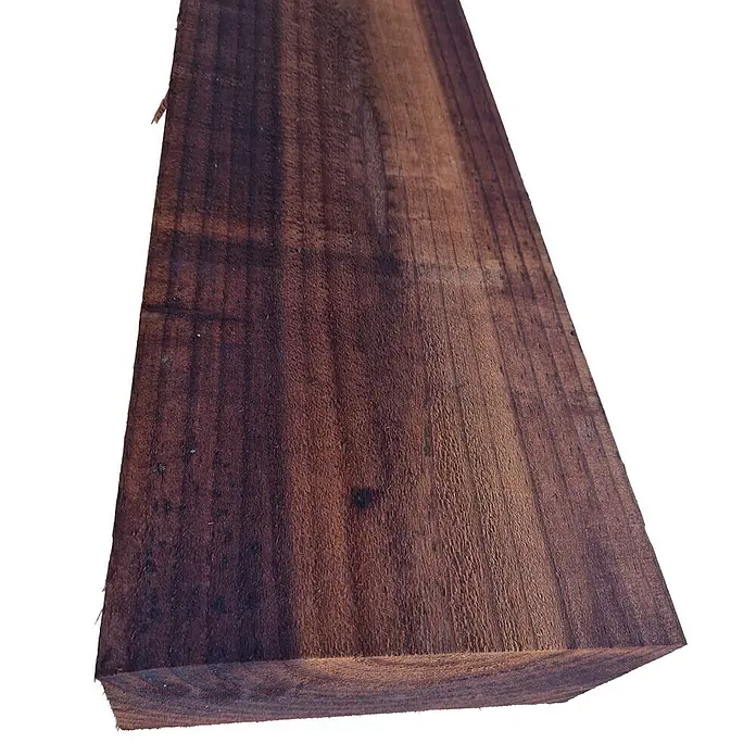 Traviesa de madera - 125 x 20 x 10 cm, Pino - Primer plano