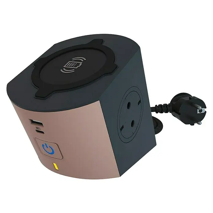 Legrand Base de enchufe múltiple inteligente Power Charging - Topo/Negro, Potencia de conexión máx.: 3.680 W - Vista angular