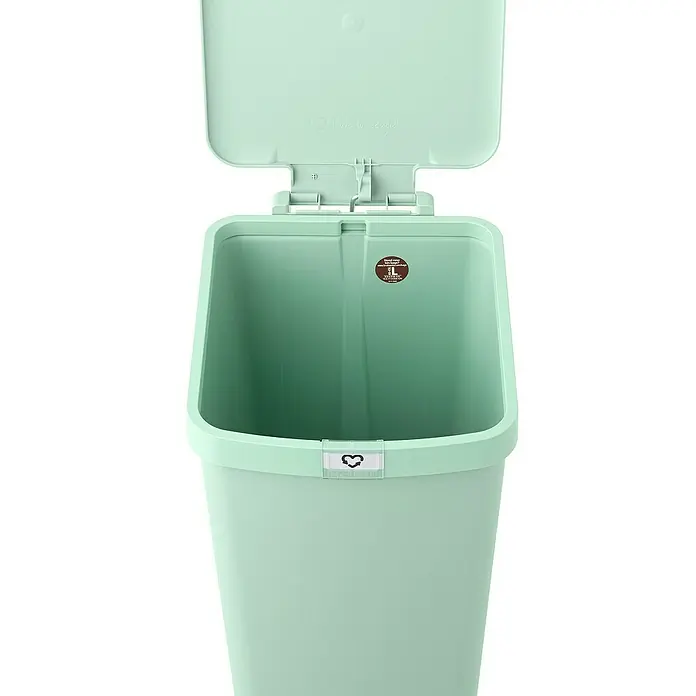 Brabantia Cubo con pedal StepUp - 40 l, Verde - Primer plano