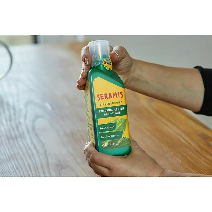 Seramis Flüssigdünger - 500 ml, Geeignet für: Grünpflanzen - Stimmungsaufnahme
