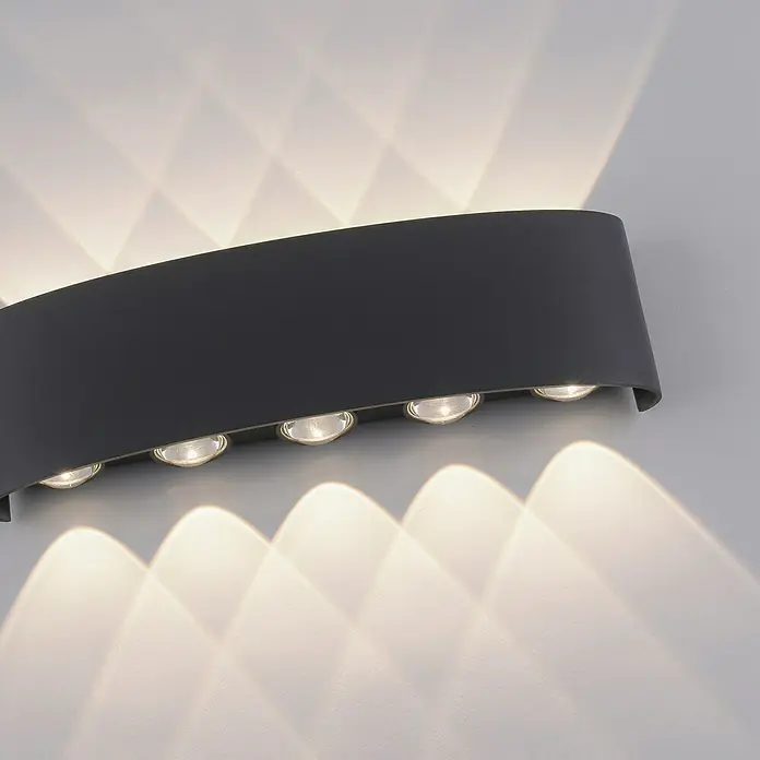 Paul Neuhaus LED-Wandstrahler Carlo - 10 W, L x B x H: 27 x 4,7 x 8 cm, Anthrazit, Warmweiß, 6 Stk. - Stimmungsaufnahme