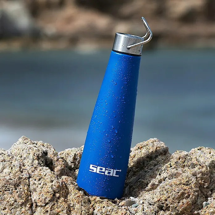 Seac Sub Botella térmica Wadi - 500 ml, Azul - Foto ambiente