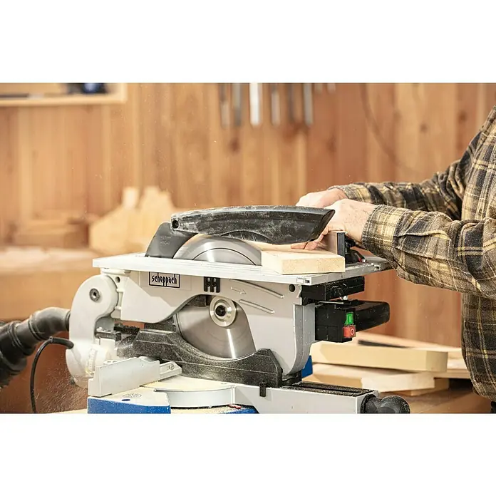 Scheppach Kapp- & Gehrungssäge HM100T - 1.800 W, Durchmesser Sägeblatt: 254 mm - Anwendungsbeispiel