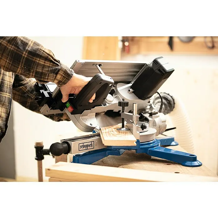 Scheppach Kapp- & Gehrungssäge HM100T - 1.800 W, Durchmesser Sägeblatt: 254 mm - Anwendungsbeispiel
