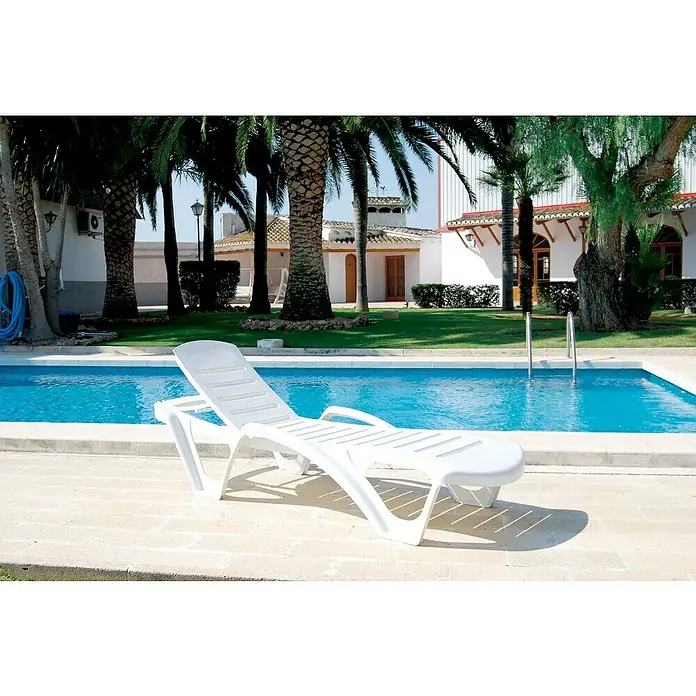 Tumbona Salerno - An x Pr x Al: 65 x 195 x 43 cm, Blanco, Apilable - Foto ambiente