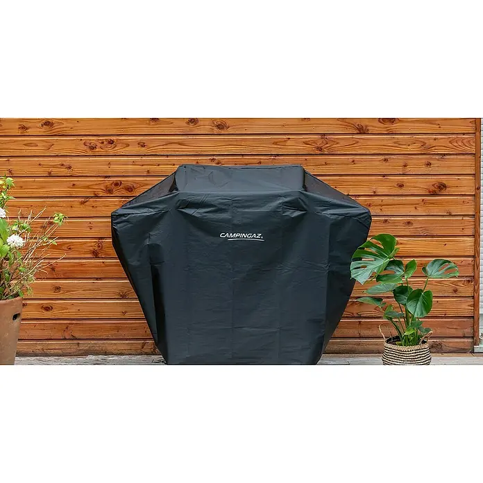 Campingaz Funda protectora para barbacoa Universal - Poliéster, Negro, L x An x Al: 146 x 118 x 66 cm - Foto ambiente