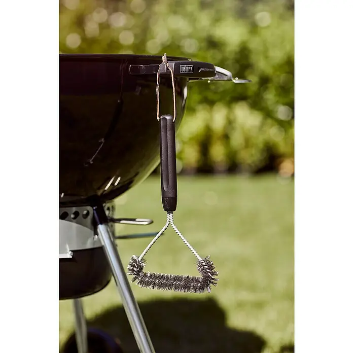 Weber Barbacoa redonda con tapa Master Touch GBS - Negro, Superficie parrilla: Ø 57 cm - Primer plano