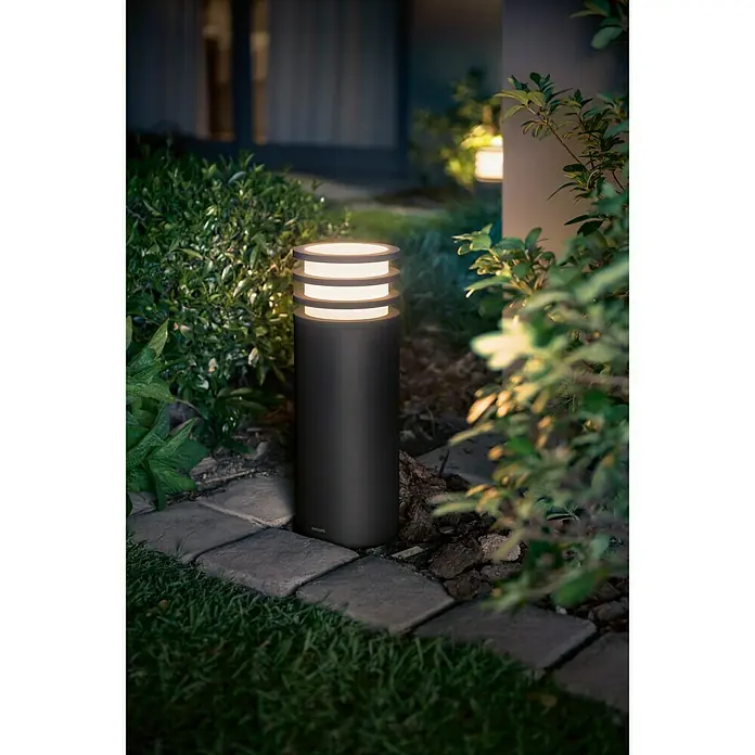 Philips Hue Sobremuro LED Lucca - 1 luz, 9,5 W, Blanco cálido, IP44