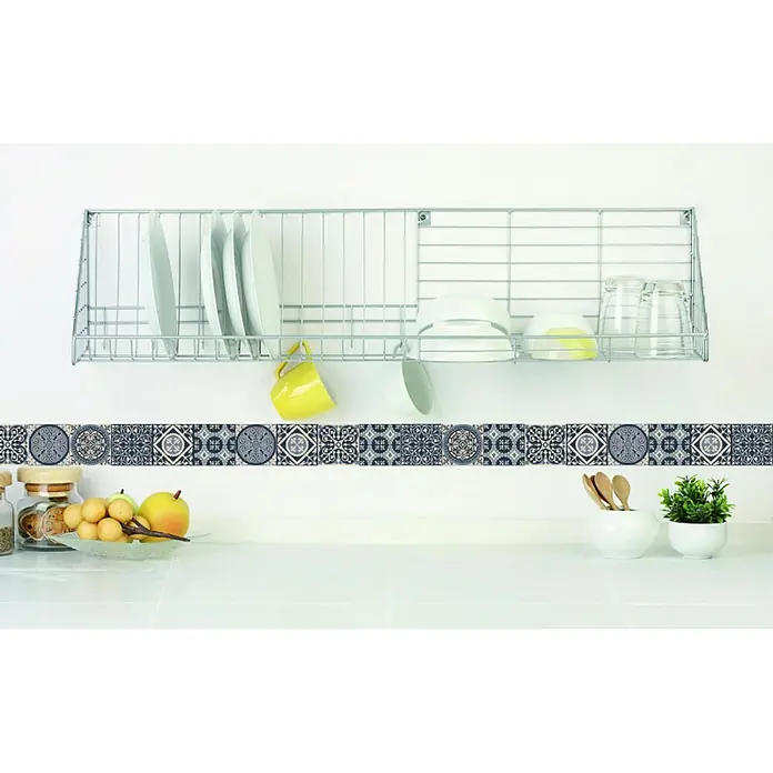 Adhesivo para cenefas Azulejos grises - An x Al: 60 x 5 cm - Foto ambiente