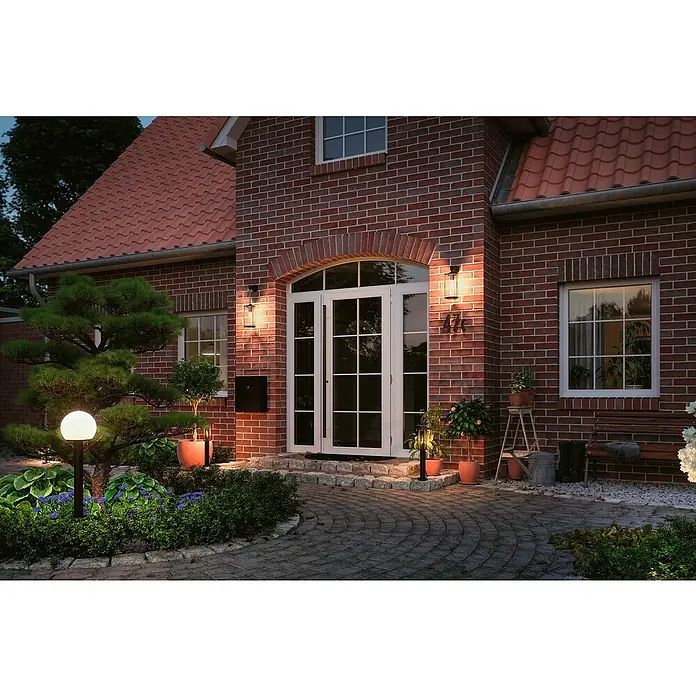 Paulmann Plug & Shine LED-Außenleuchte Classic - 1-flammig, 10 W, Warmweiß, IP44 - Stimmungsaufnahme