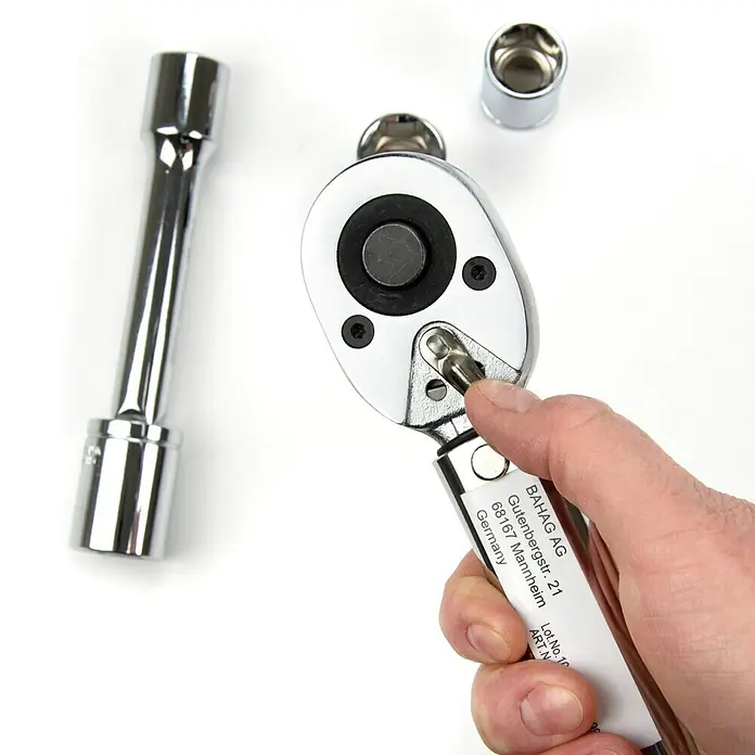 Alpha Tools Drehmomentschlüssel - 5 -tlg., 28 - 210 Nm, ½″ - Anwendungsbeispiel