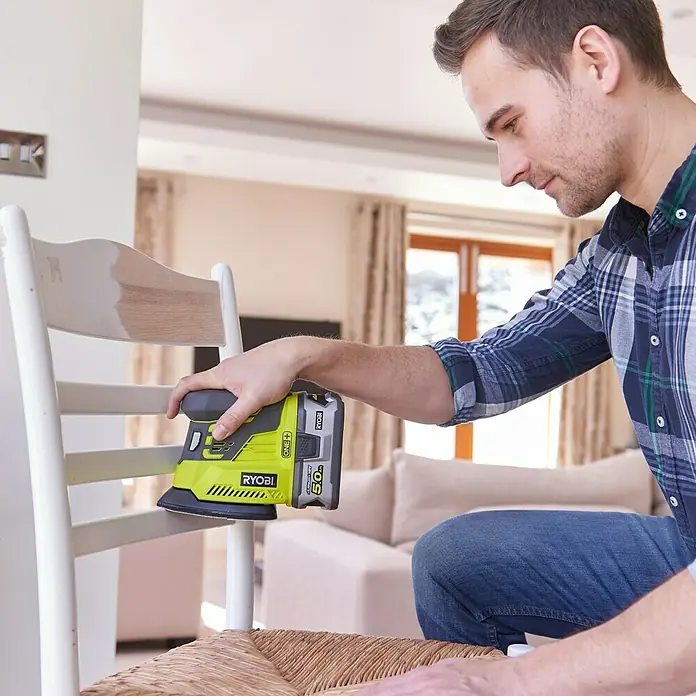 Ryobi ONE+ Lijadora vibratoria Delta de batería R18PS-0 - 18 V, 5 Ah, Sin batería, 22.000 r.p.m.