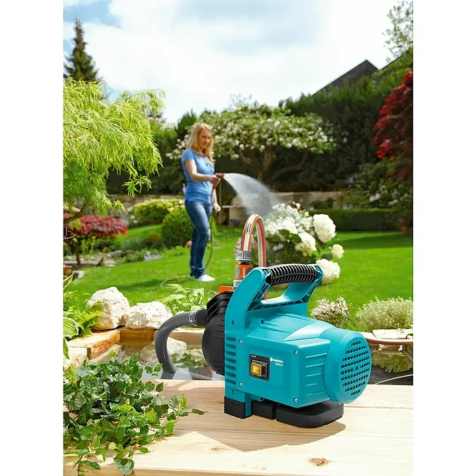 Gardena Gartenpumpe 3000/4 - 600 W, Max. Fördermenge: 3.100 l/h - Anwendungsbeispiel