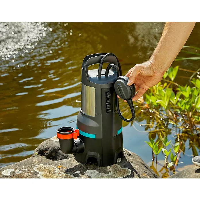 Gardena Schmutzwasserpumpe 25000 - 1.100 W, Max. Fördermenge: 25.000 l/h - Anwendungsbeispiel