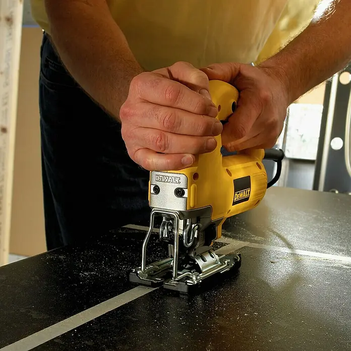 Dewalt Sierra de calar DW341K - 550 W, 3.100 carreras/min.