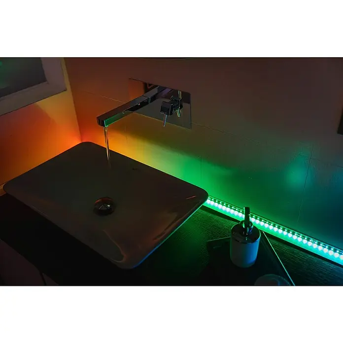 Twinkly LED traka Line - Crne boje, Područje uporabe: U zatvorenom, 1,5 m, 100 žaruljica, Boja svjetla: RGB - Živopisni prikaz