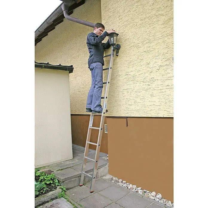 Krause Nagibna lestev z nagibom [SI] Sibilo - 9 prečk, Delovna višina: 3,6 m, Aluminij - Primer uporabe