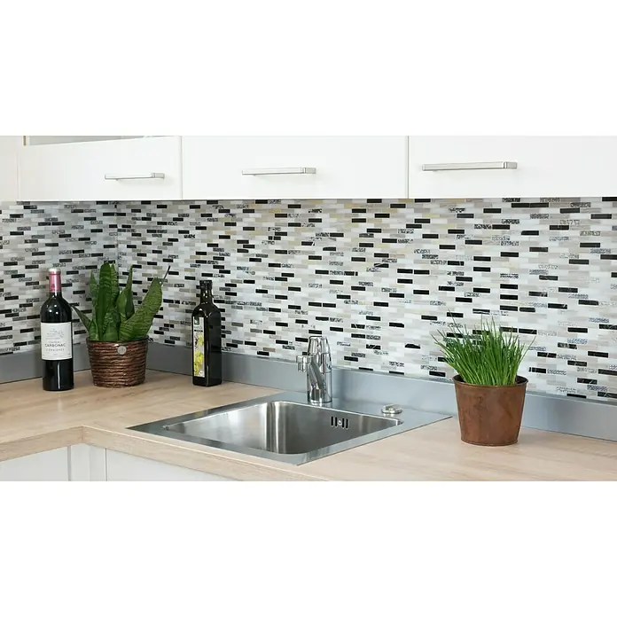 Mosaikfliese Brick XNC ST01 - 25,8 x 29 cm, Schwarz/Gold, Matt - Stimmungsaufnahme