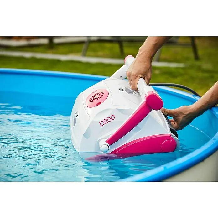 BWT Poolroboter D 200 - Passend für: Pools bis 60 m² - Anwendungsbeispiel