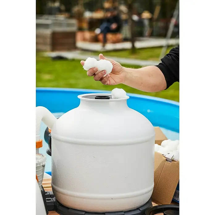 Malibu Filterbälle - 700 g - Anwendungsbeispiel