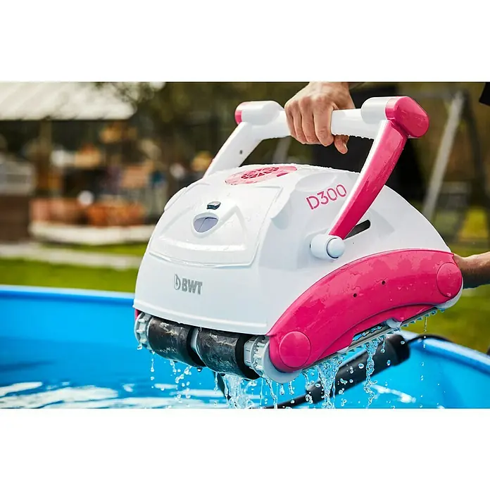 BWT Poolroboter D 300 - Passend für: Pools bis 100 m² - Anwendungsbeispiel