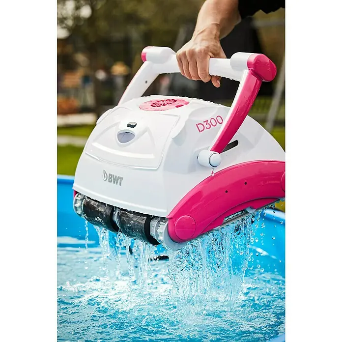 BWT Poolroboter D 300 - Passend für: Pools bis 100 m² - Anwendungsbeispiel
