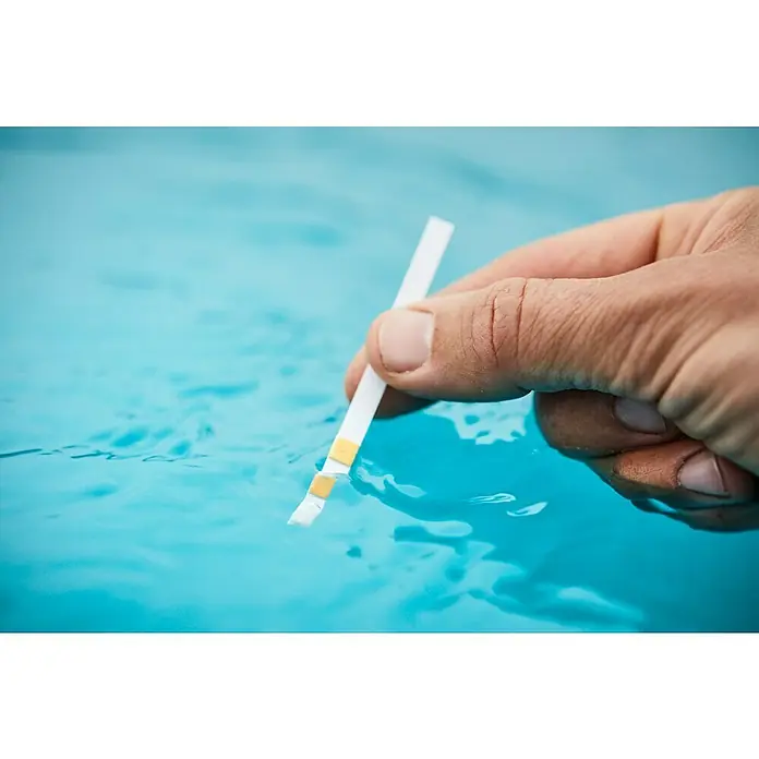 Chlor- & pH-Teststrips - Geeignet für: Wasseranalyse - Anwendungsbeispiel