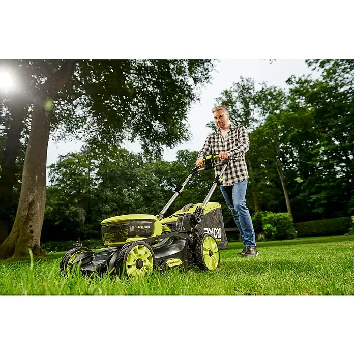 Ryobi Max Power Accu Grasmaaier RY36LMXSP46A-150 - 36 V, 1 accu - Toepassingsvoorbeeld