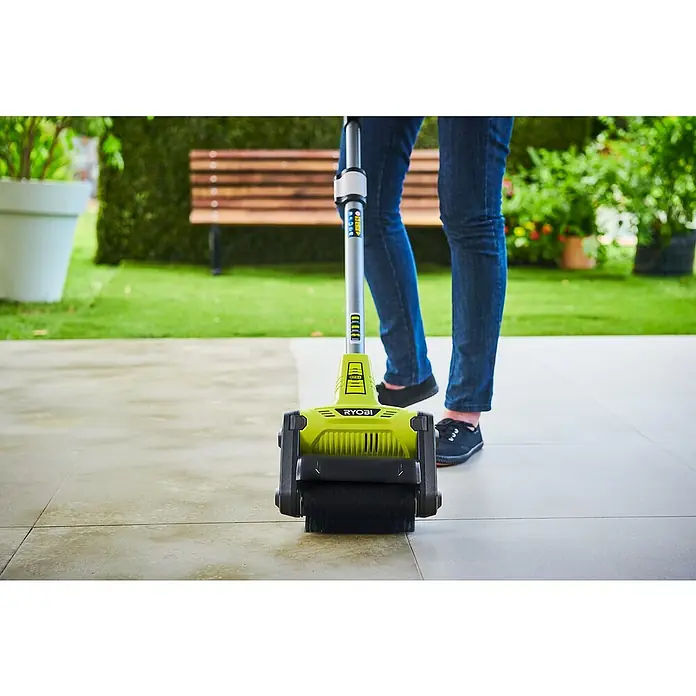 Ryobi Vervangende borstel Universeel RAC816 - Passend bij: Ryobi Oppervlaktereiniger RY18PCB - Toepassingsvoorbeeld