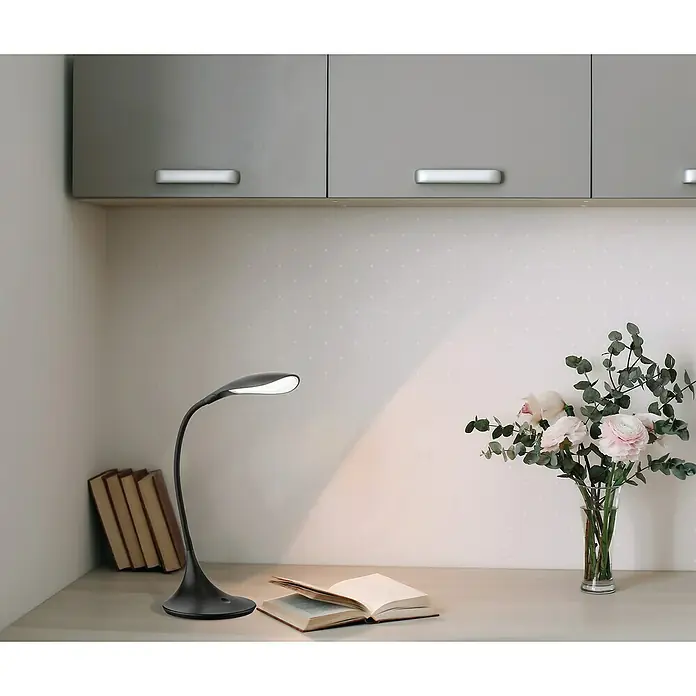 Honsel Leuchten Tischleuchte Nil - 4,5 W, L x B x H: 40 x 17 x 37,5 cm, Schwarz - Stimmungsaufnahme