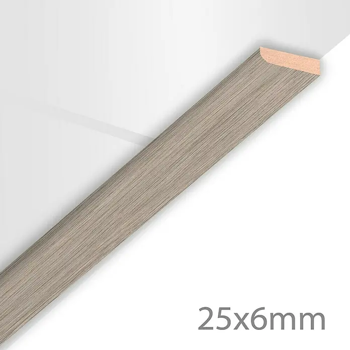 Hoekafdeklijst - 260 x 2,5 x 2,5 cm, MDF, Lichtbruin - Close-up